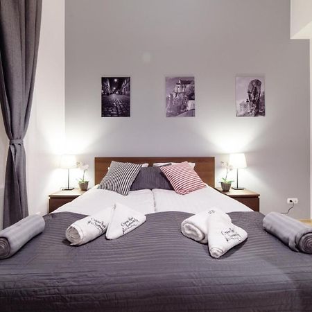 Cracow Rent Apartments - Spacious Apartments For 2-7 People In Quiet Area - Kolberga Street Nr 3 - 10 Min To Main Square By Foot Krasków Εξωτερικό φωτογραφία