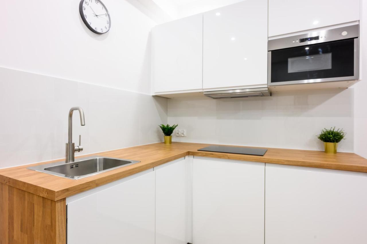 Cracow Rent Apartments - Spacious Apartments For 2-7 People In Quiet Area - Kolberga Street Nr 3 - 10 Min To Main Square By Foot Krasków Εξωτερικό φωτογραφία