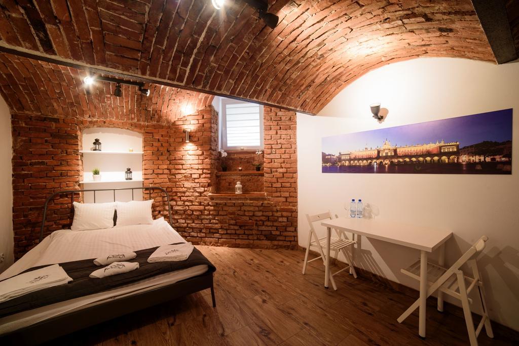 Cracow Rent Apartments - Spacious Apartments For 2-7 People In Quiet Area - Kolberga Street Nr 3 - 10 Min To Main Square By Foot Krasków Εξωτερικό φωτογραφία