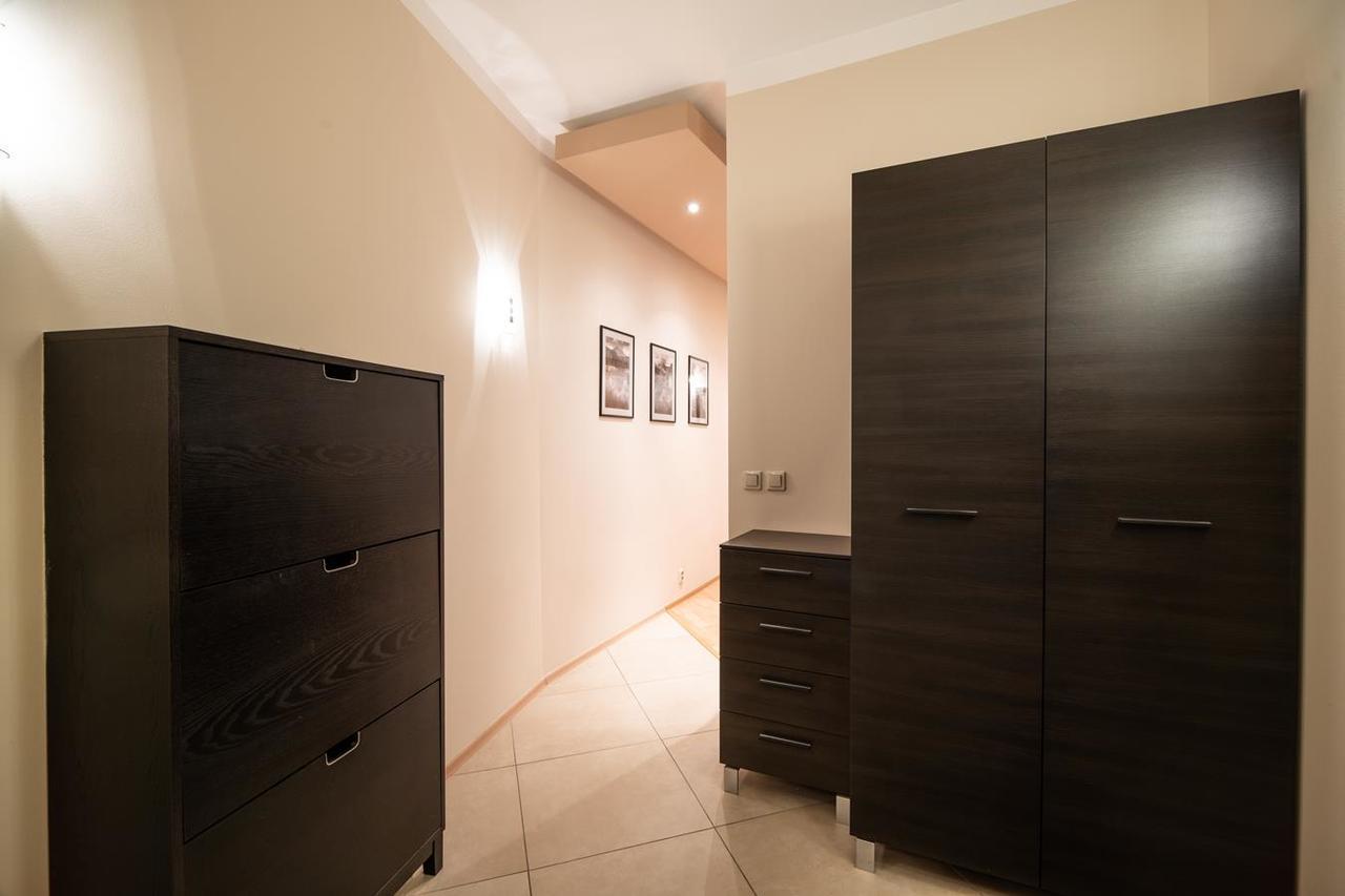 Cracow Rent Apartments - Spacious Apartments For 2-7 People In Quiet Area - Kolberga Street Nr 3 - 10 Min To Main Square By Foot Krasków Εξωτερικό φωτογραφία